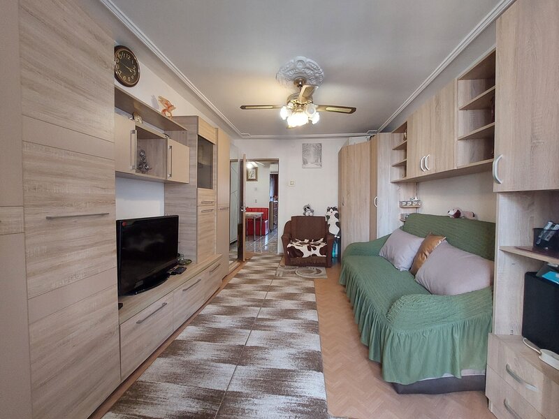 Pantelimon, apartament 2 camere cu vedere lac si acces metrou.
